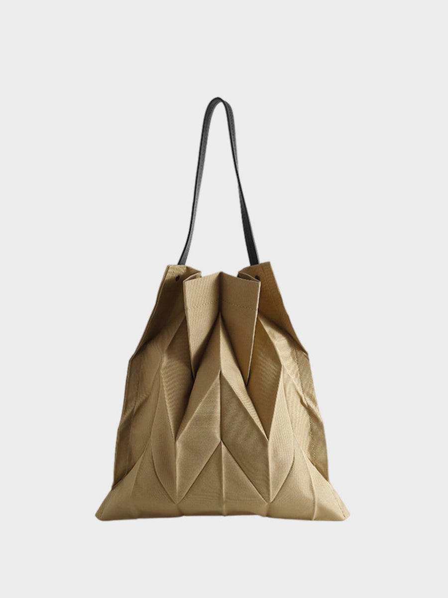 tote in Red with geometric and pleated