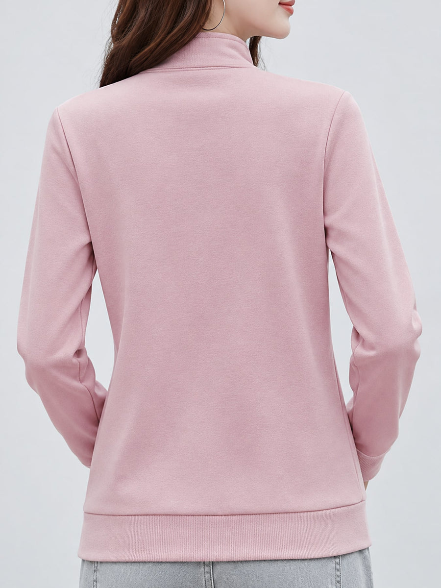 Cotton and polyester blend containing at least 70% but less than 80% cotton and sweatshirt in cream with regular silhouette
