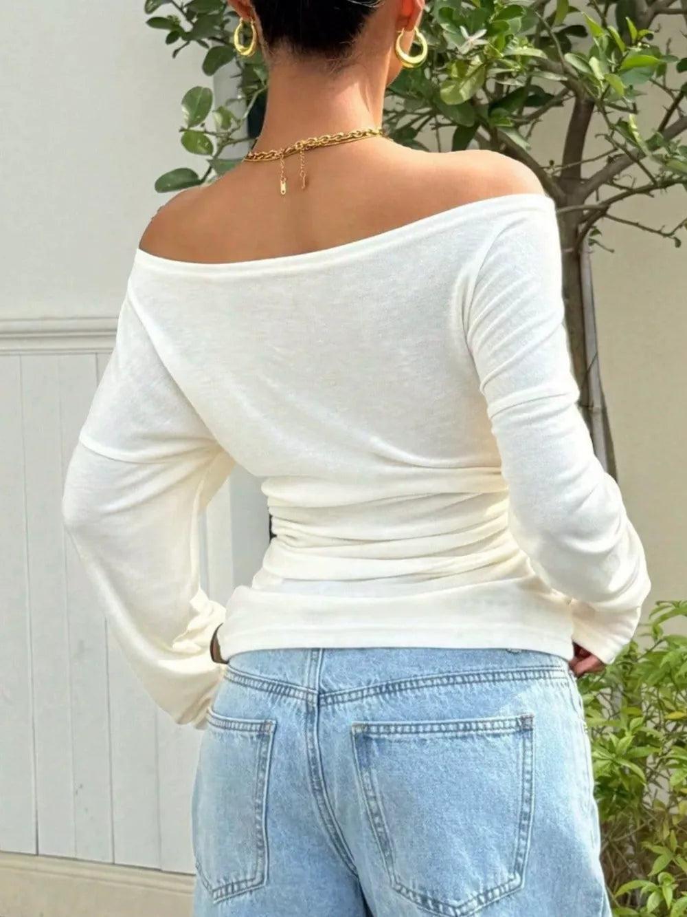 modern off-shoulder top in Apricot with off-shoulder