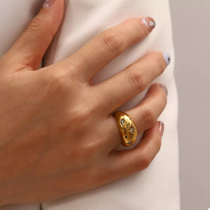 glam ring in Gold with null