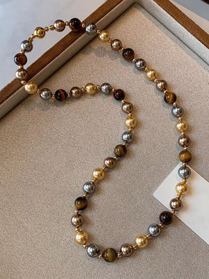 Camel necklace with choker and magnetic clasp