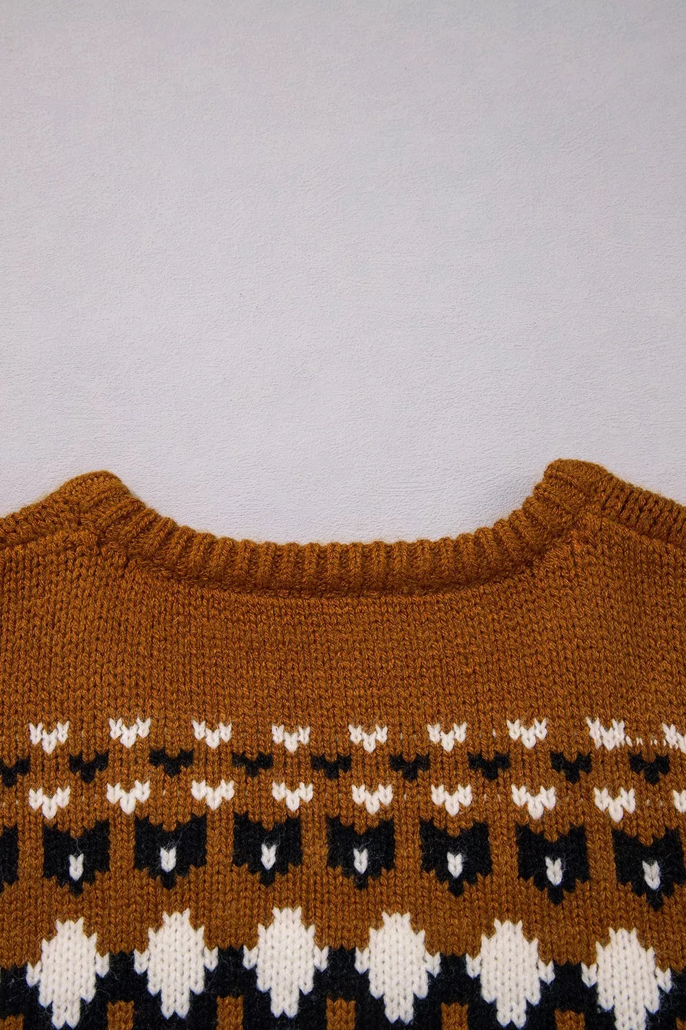 v-neck sweater in cream with stretch and waist-length