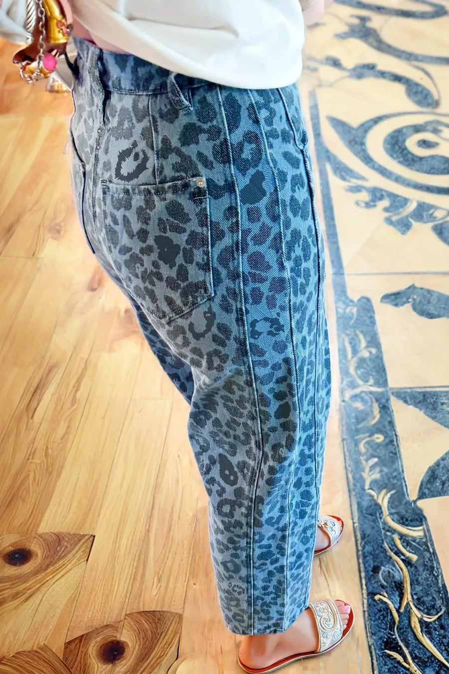 Leopard Print Barrel Leg Jeans option 6
