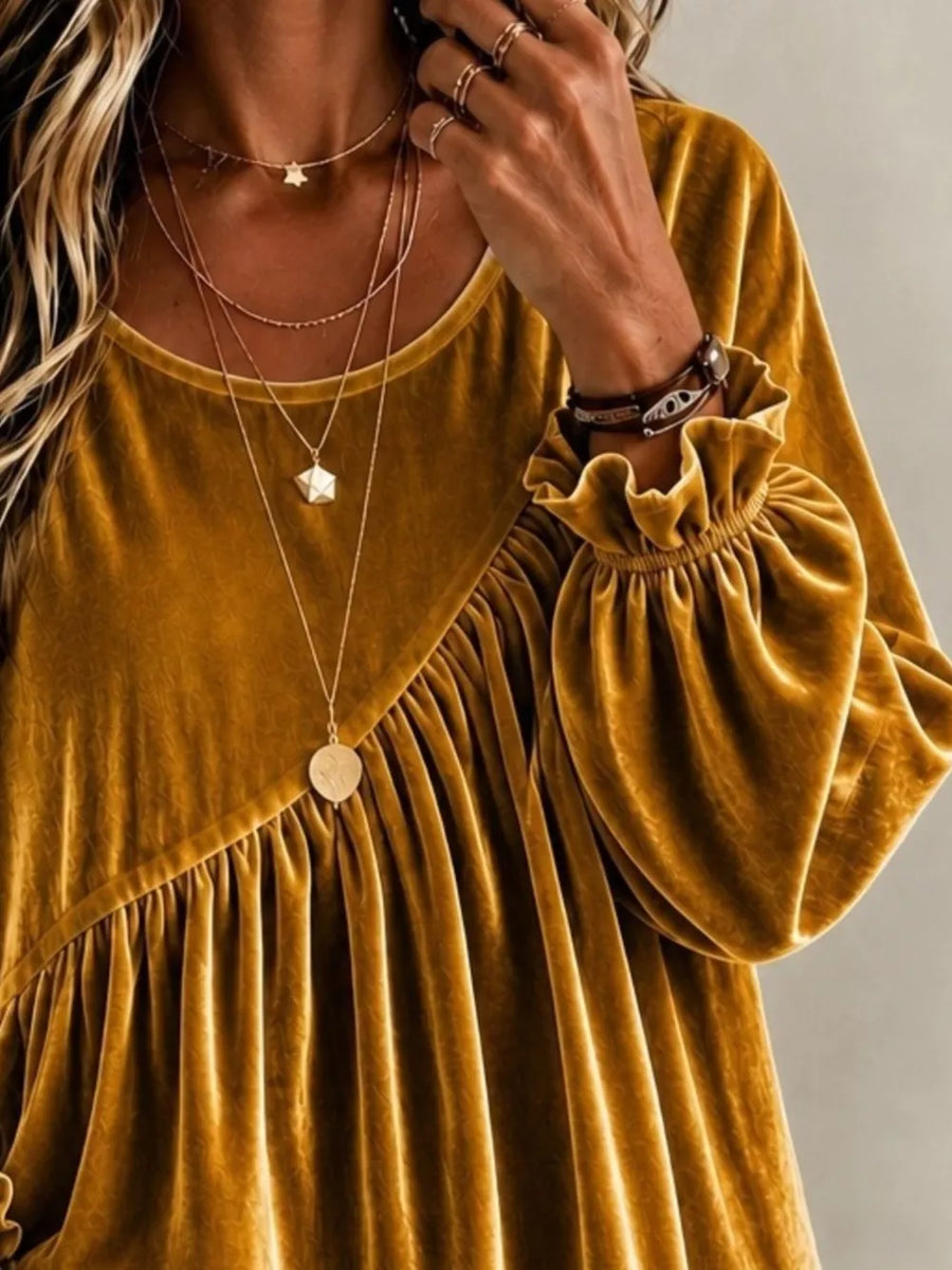 Black relaxed blouse with round neck