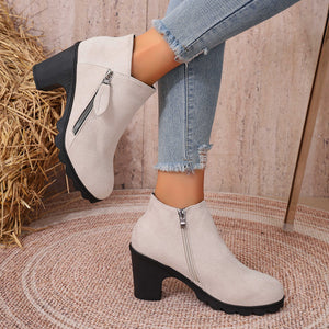 boots in Red with block heel and ankle-length