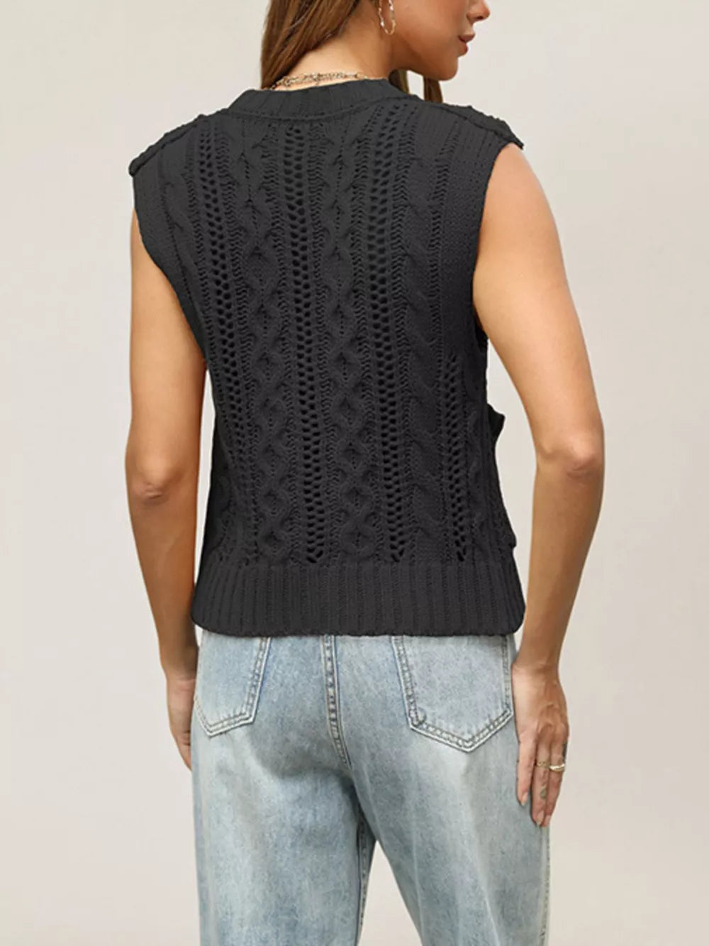 Apricot sweater vest with buttoned and sleeveless