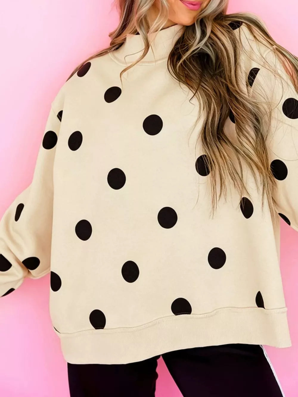 cream sweatshirt with polka dot and crew neck