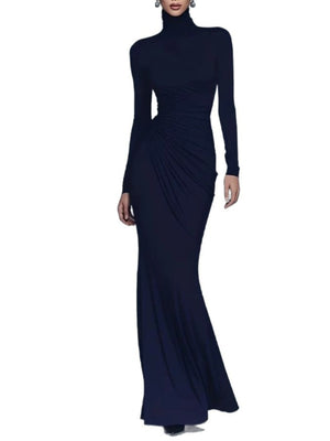 Black maxi dress with maxi and pullover