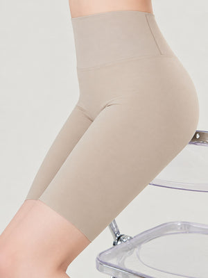High-Waisted Seamless Compression Active Shorts in Ivory with high-waisted