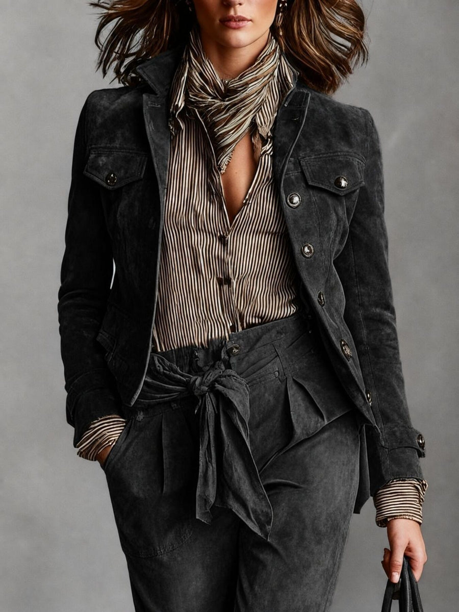 Black blazer with pocketed and long sleeve