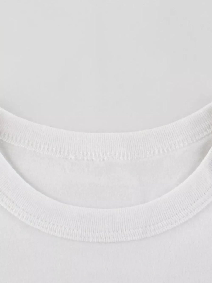 White crew neck t-shirt with ribbed collar and double stitching