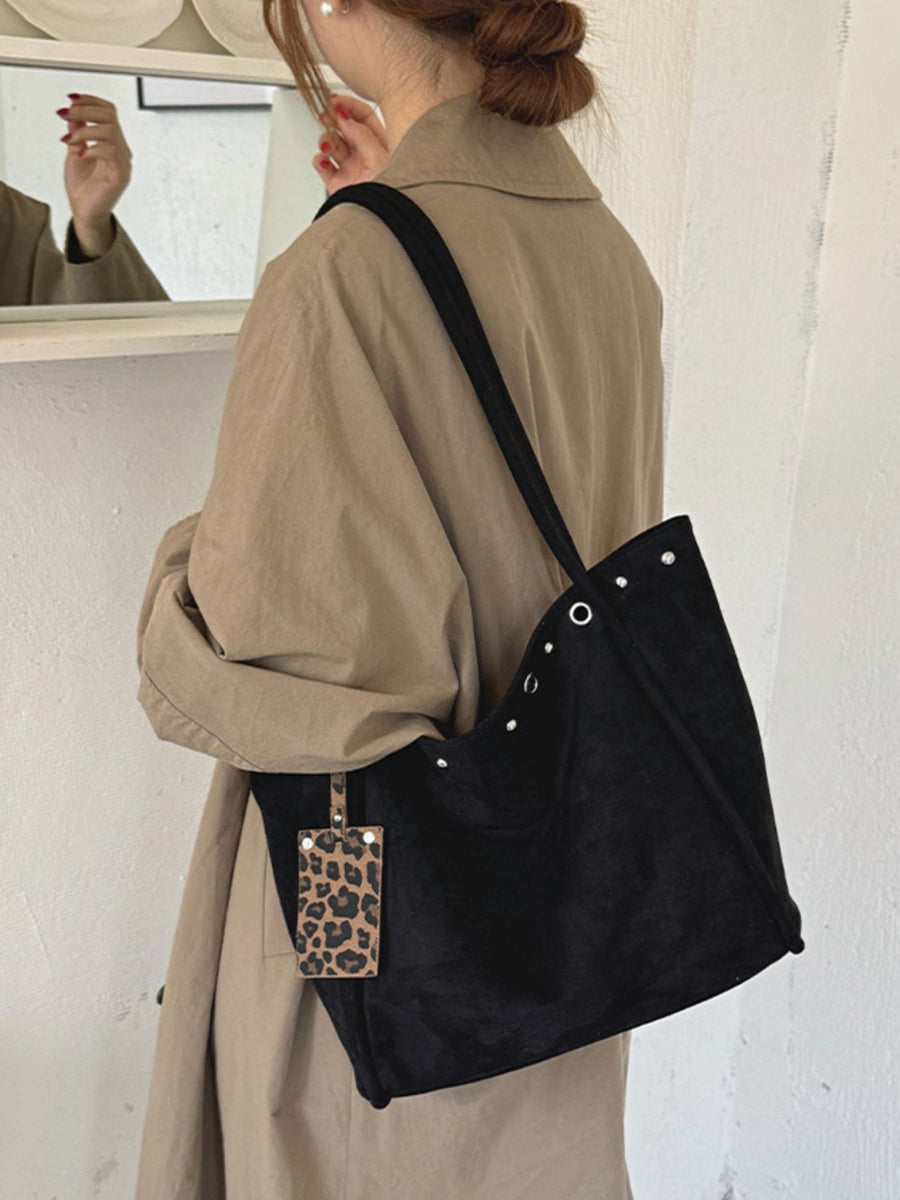 black tote