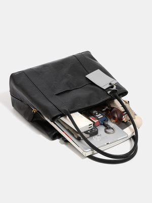 tote in black