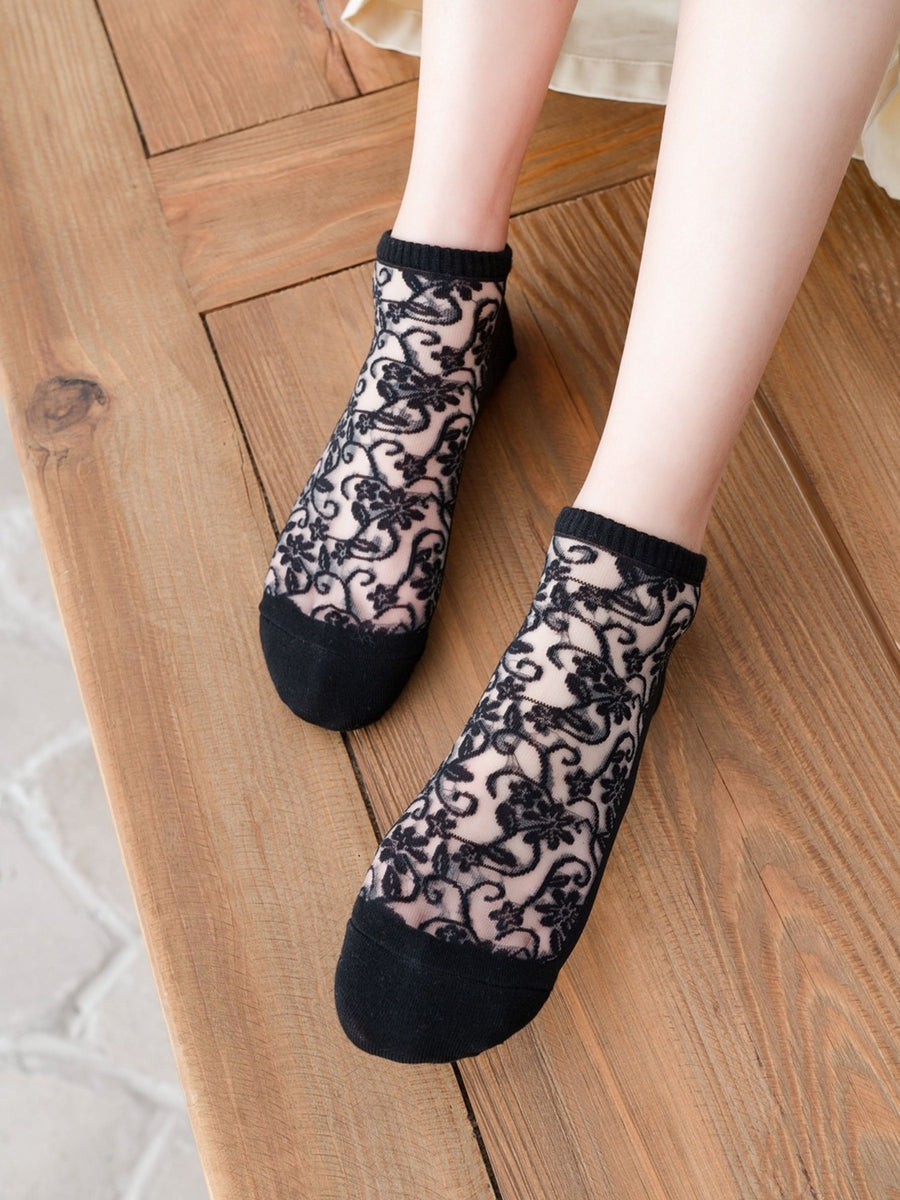 socks featuring floral in white with cotton Imported Size &amp texture
