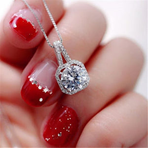 925 sterling silver,Moissanite Carat weight: 1ct Care instructions: Avoid wearin necklace in Silver with square silhouette