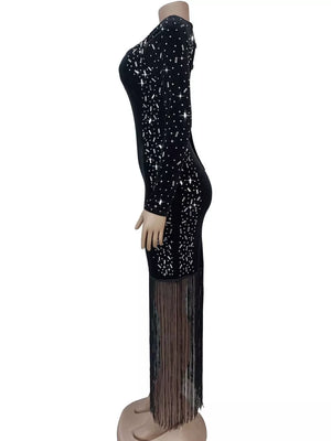 glam cocktail dress in Black with square neck