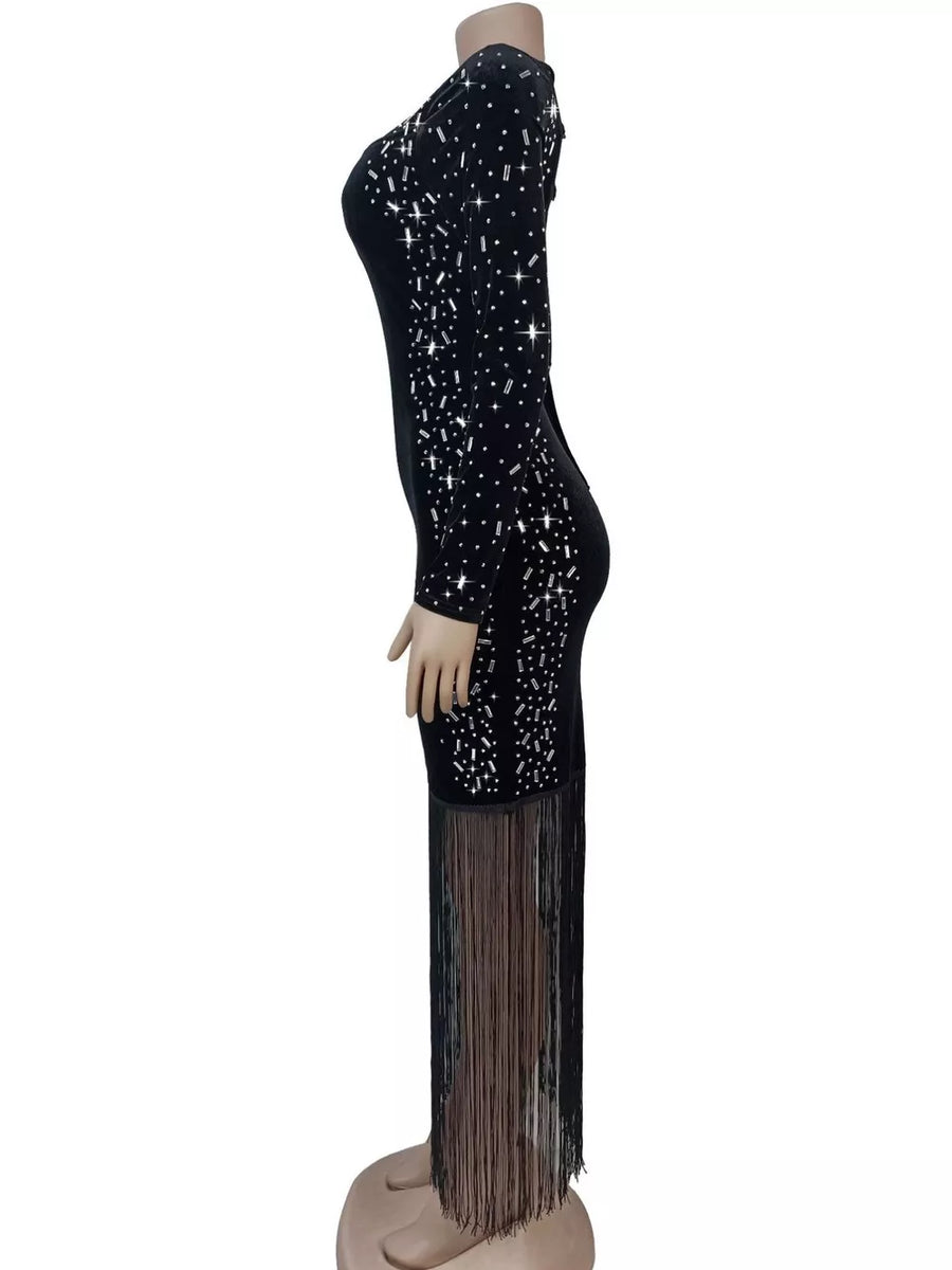 glam cocktail dress in Black with square neck