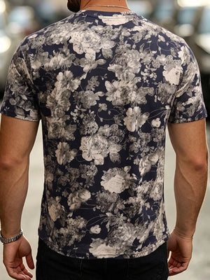 resort t-shirt in Sage with crew neck