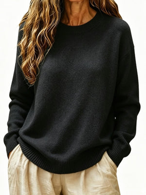 classic pullover sweater in Khaki with round neck