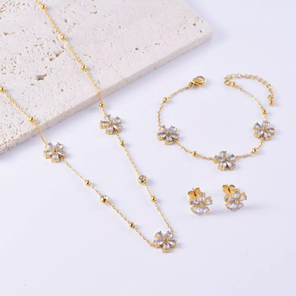 jewelry set in gold featuring gold-plated and not applicable fit