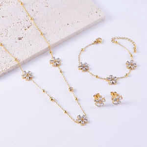 jewelry set in gold featuring gold-plated and not applicable fit