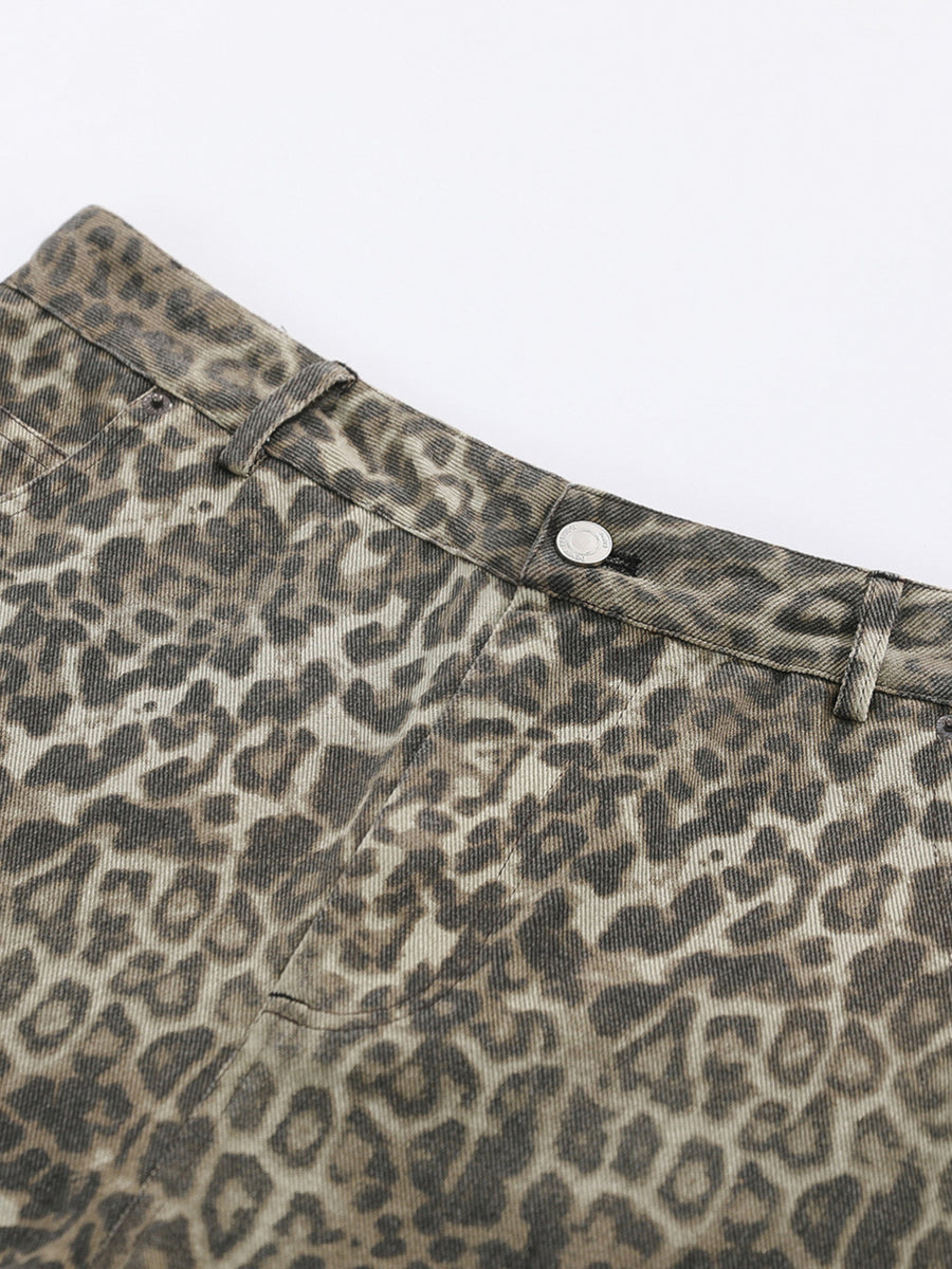 capris featuring leopard-print in Leopard Color with 95%cotton,5%spandex Care instructions: Machine wash cold texture