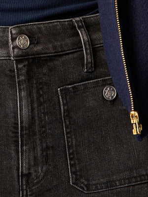 High-Waisted Jeans With Pockets in indigo with pocketed