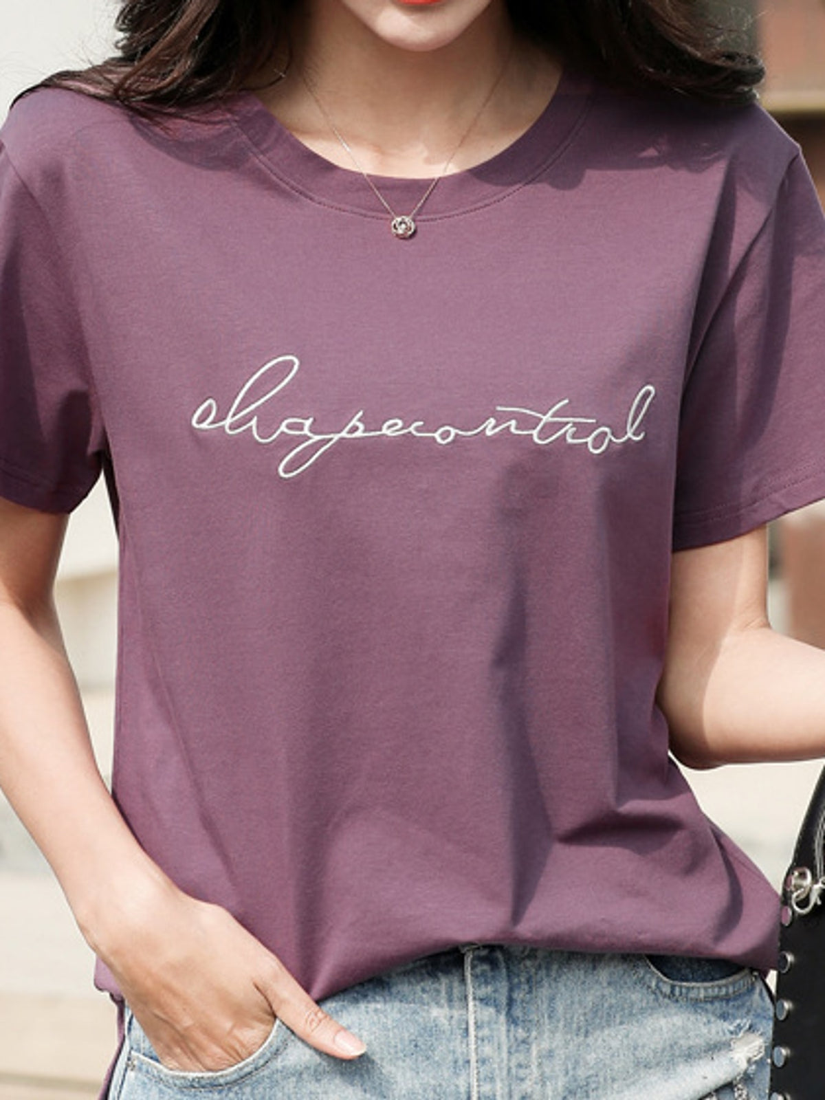 classic t-shirt in Brick Red with round neck