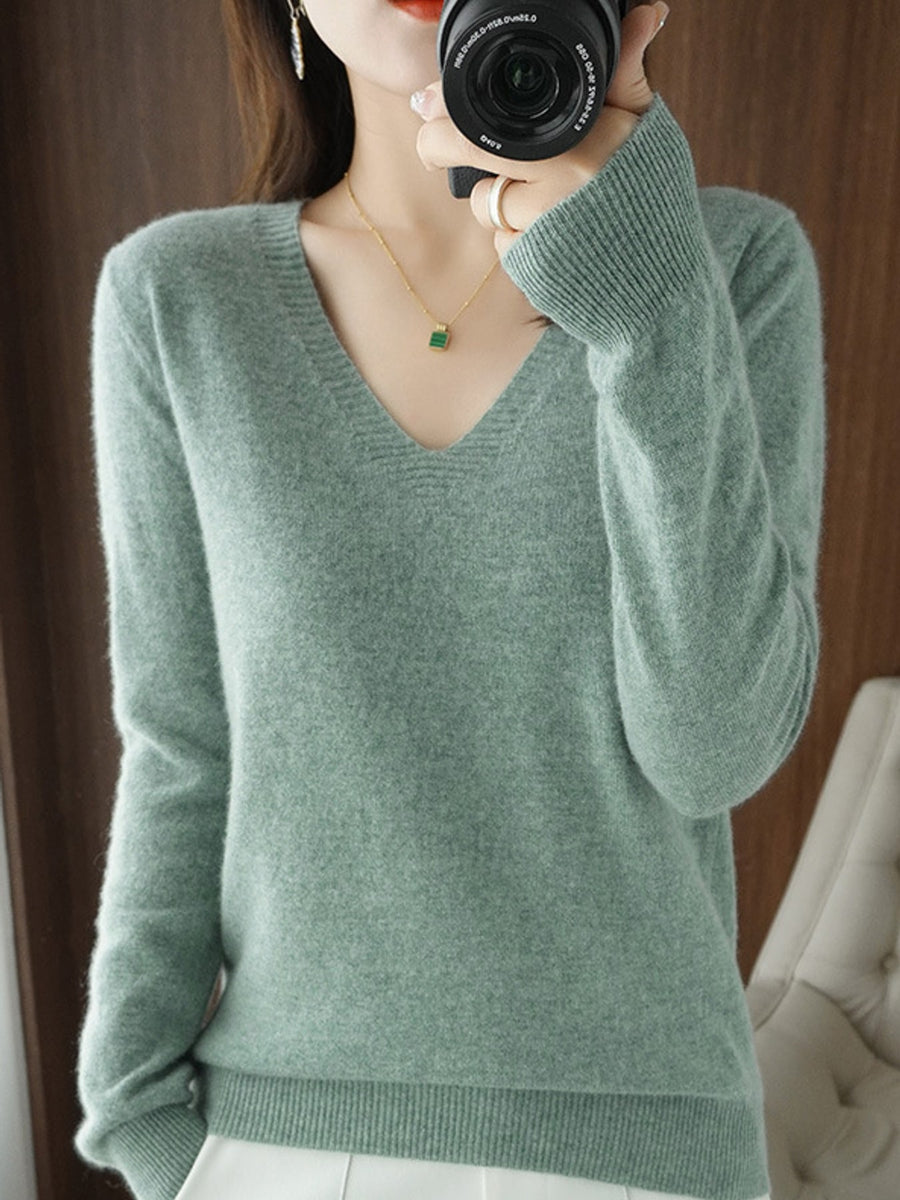 classic v-neck sweater in Yellow with v-neck