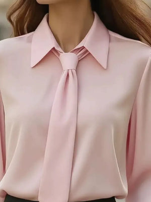 Black blouse with hip-length and pullover