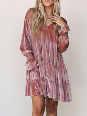 romantic mini dress in blush pink with v-neck