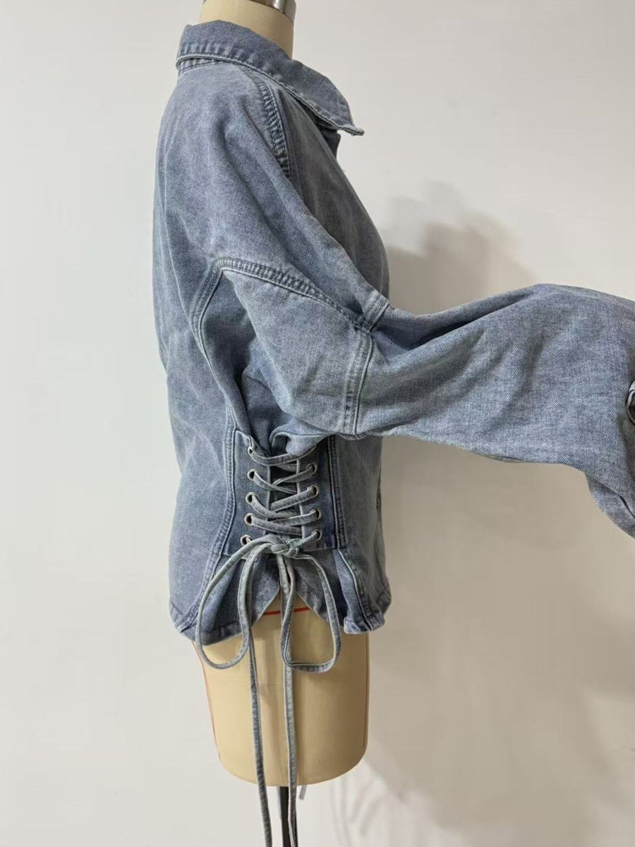 denim jacket in light blue with buttoned and hip-length
