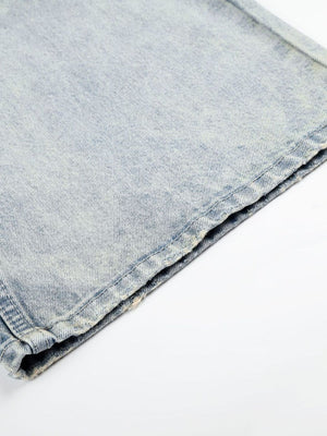wide-leg jeans in light blue with high-waisted and full-length