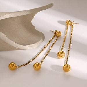 earrings in gold featuring gold-plated and drop fit