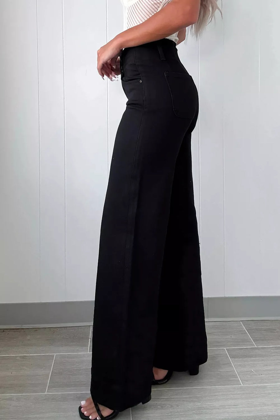 2-button High Waist Flared Jeans option 3