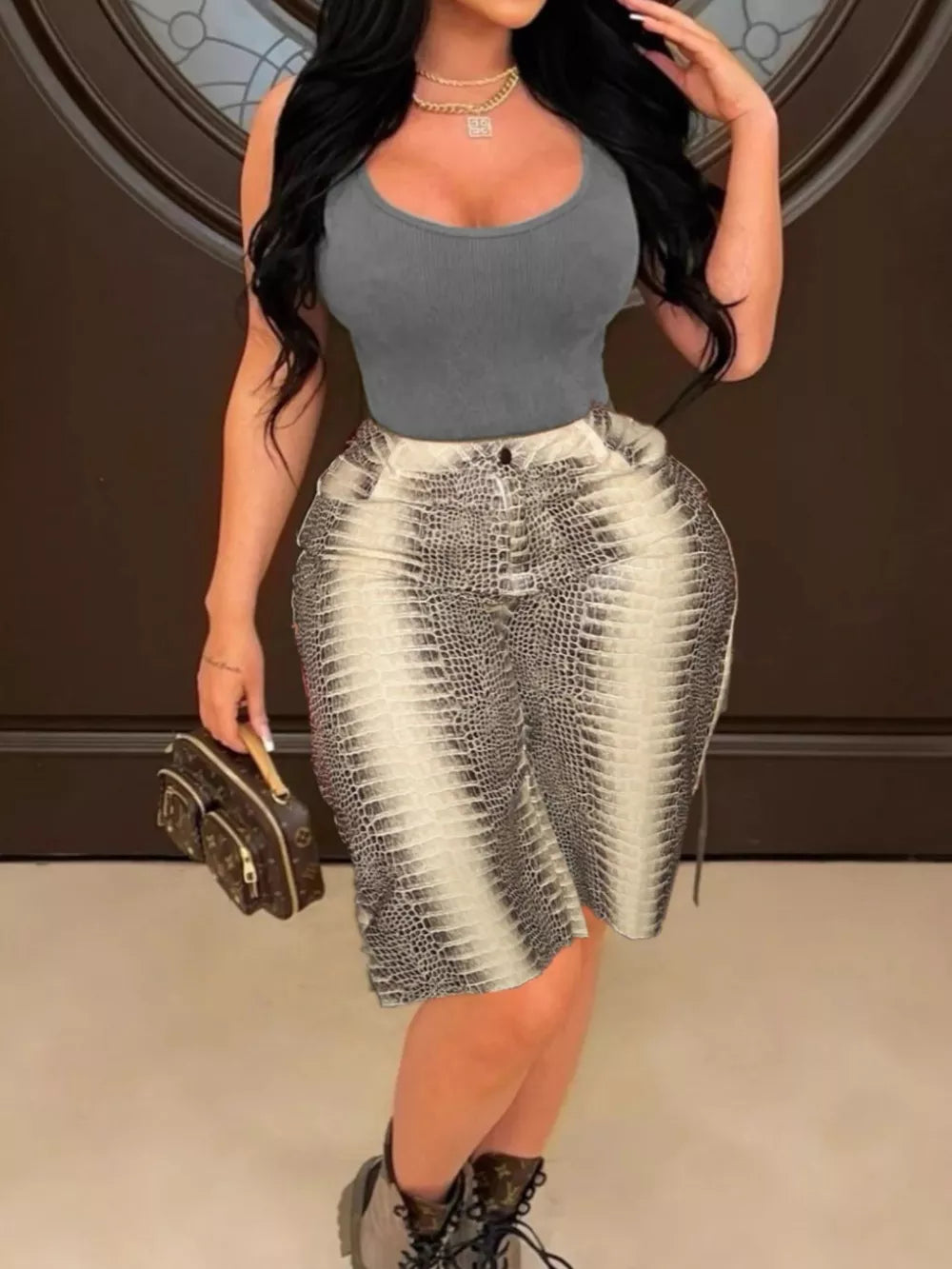 Ivory White Snake Print High-waisted Capris