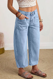 Wide Leg Cropped Jeans in light blue with pocketed