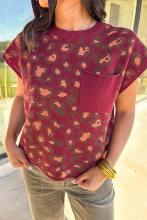 burgundy pullover sweater with leopard and crew neck
