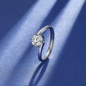 925 sterling silver,Moissanite Carat weight: 1ct Care instructions: Avoid wearin ring in clear with solitaire silhouette