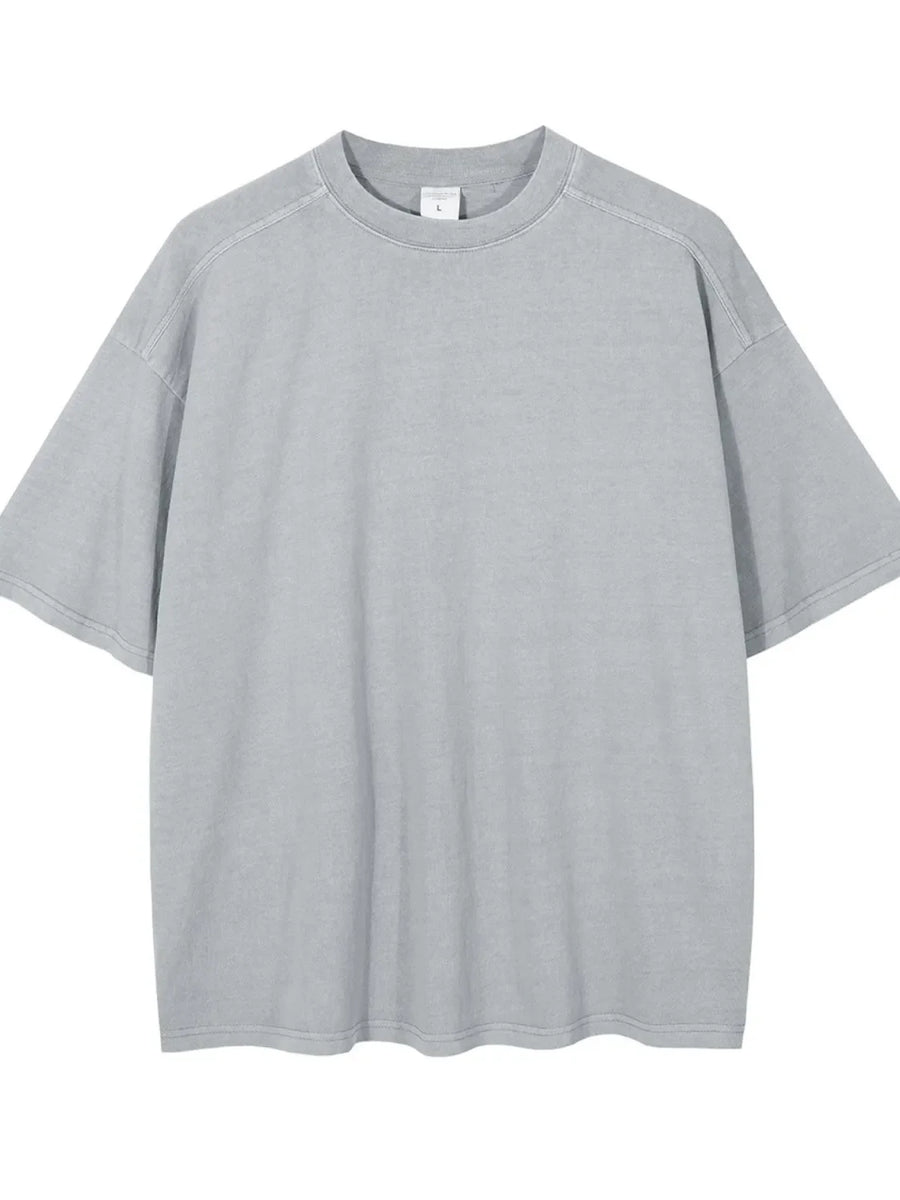 Oversized washed cotton t-shirt in gray with a crew neck and short sleeves.