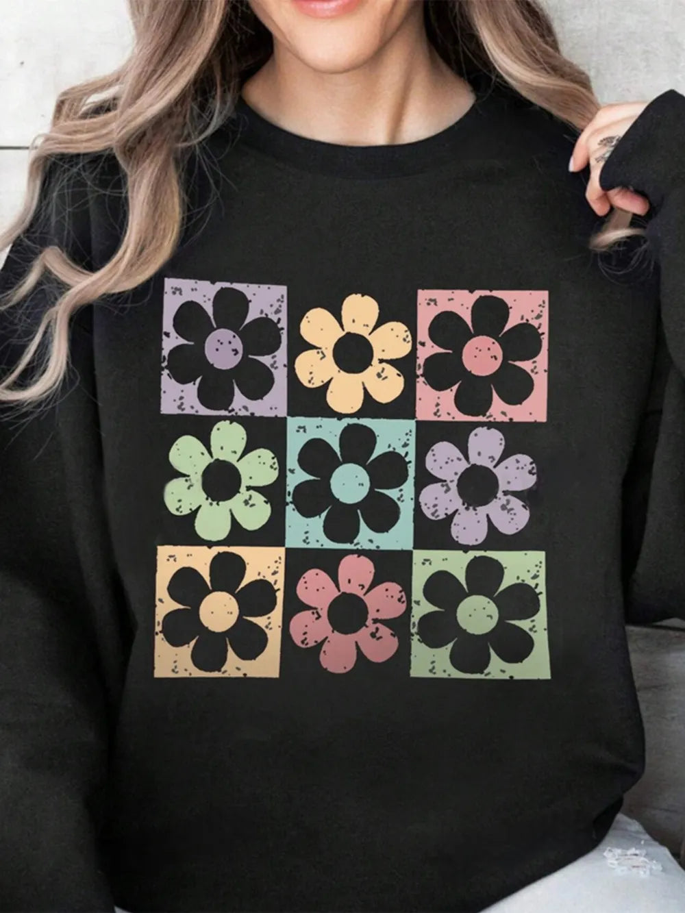 Black sweatshirt with retro floral square print