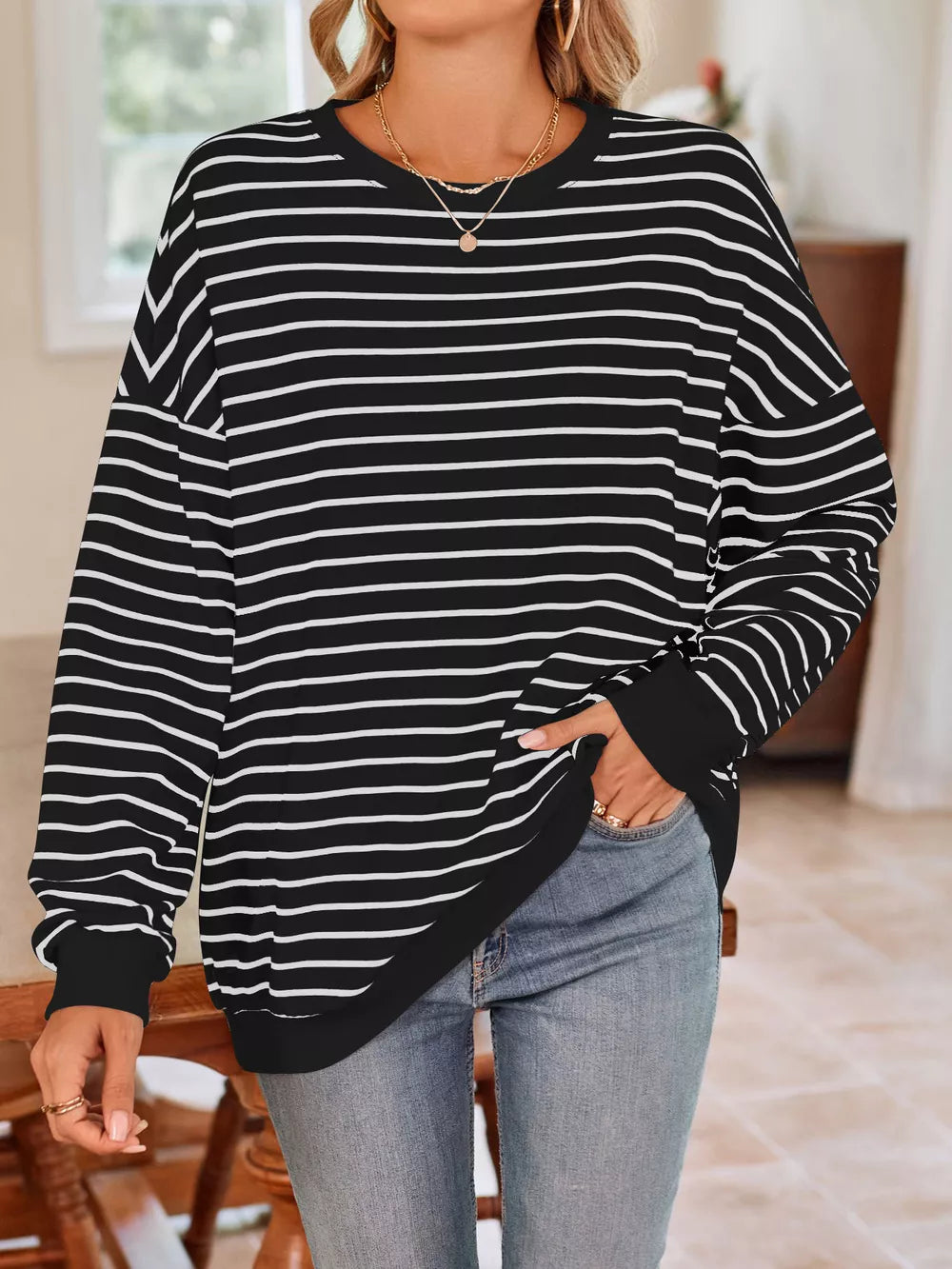Red sweatshirt with hip-length and pullover