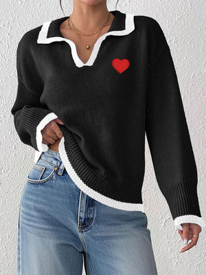 Khaki pullover sweater with contrast trim and long sleeve