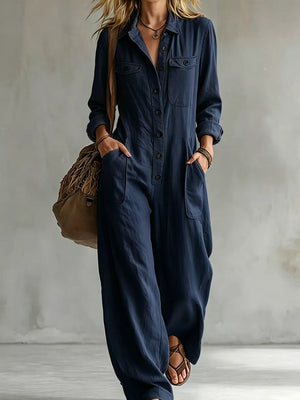 jumpsuit in Black with buttoned and full-length