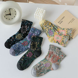 olive green socks featuring jacquard knit and floral