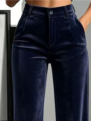 wide-leg pants in Black with buttoned and full-length
