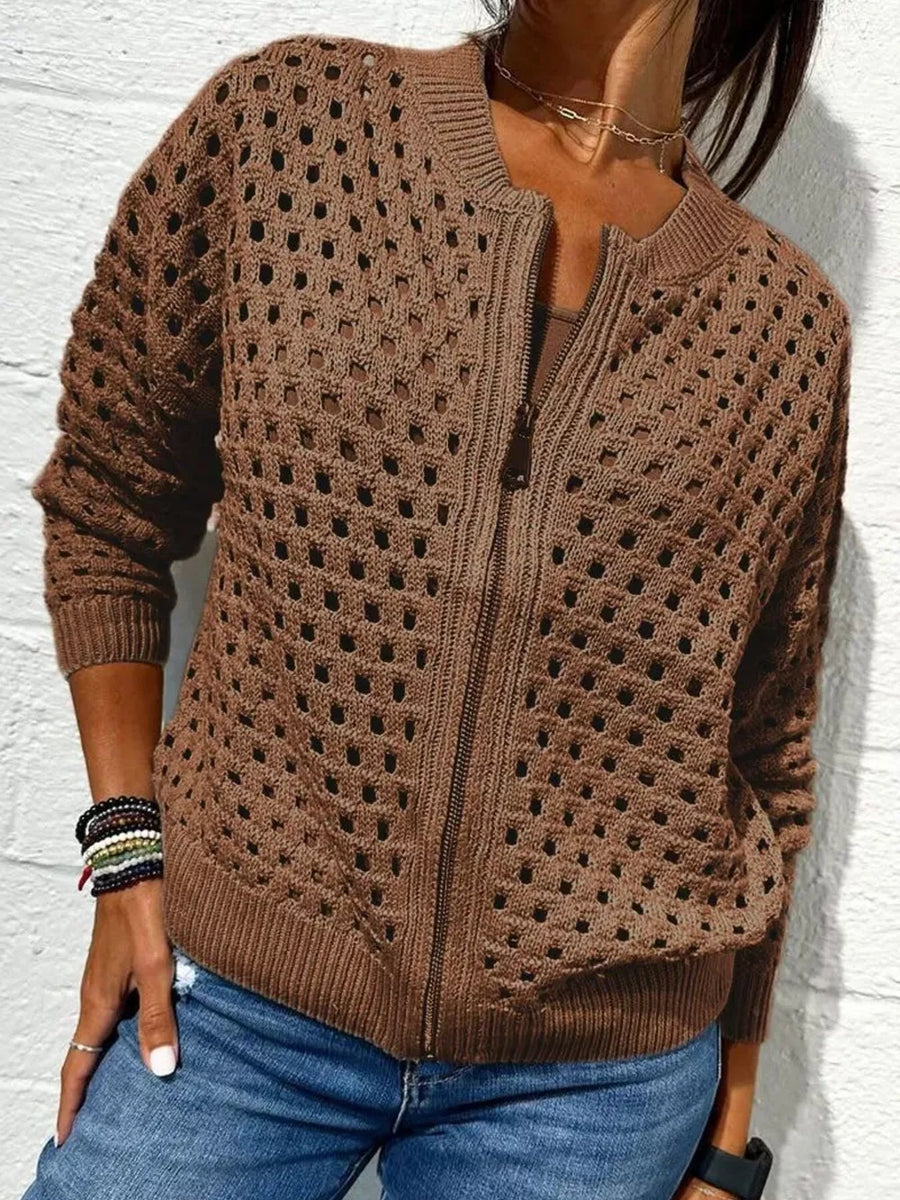 cardigan in Wine Red with crew neck and long sleeve
