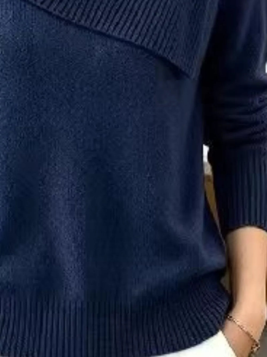Red regular pullover sweater with collared
