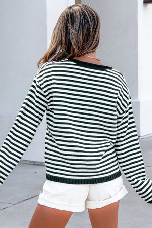 pullover sweater in white