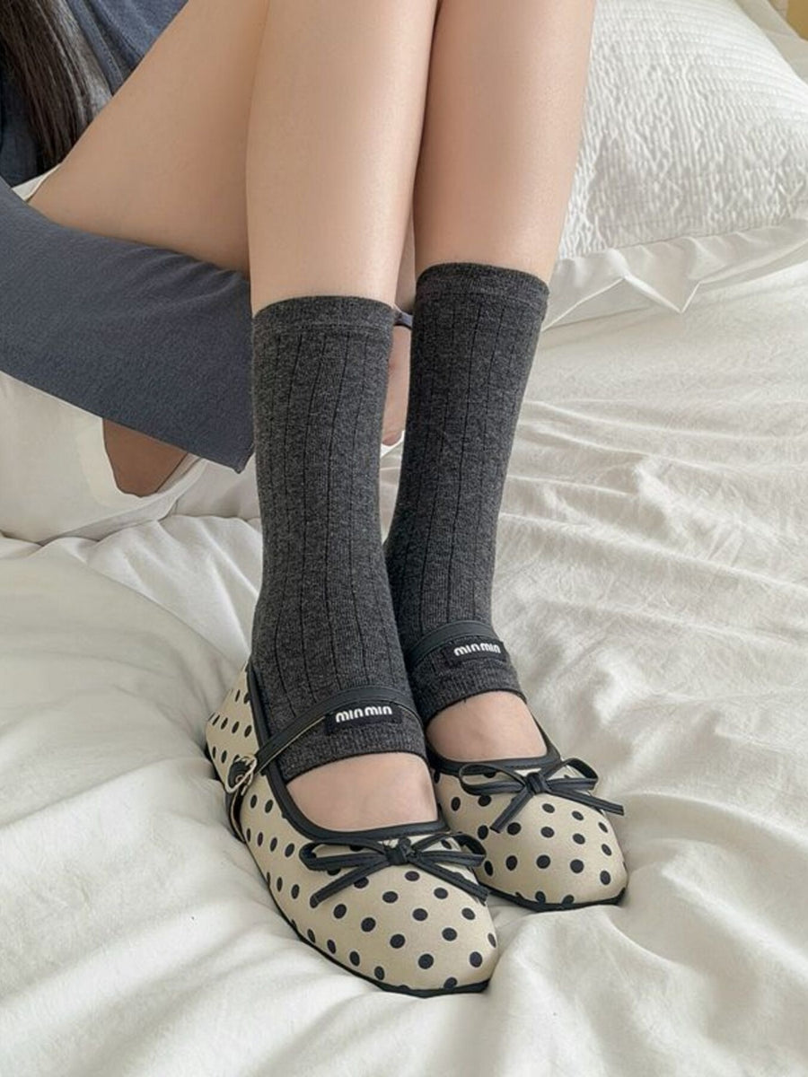 socks in Black